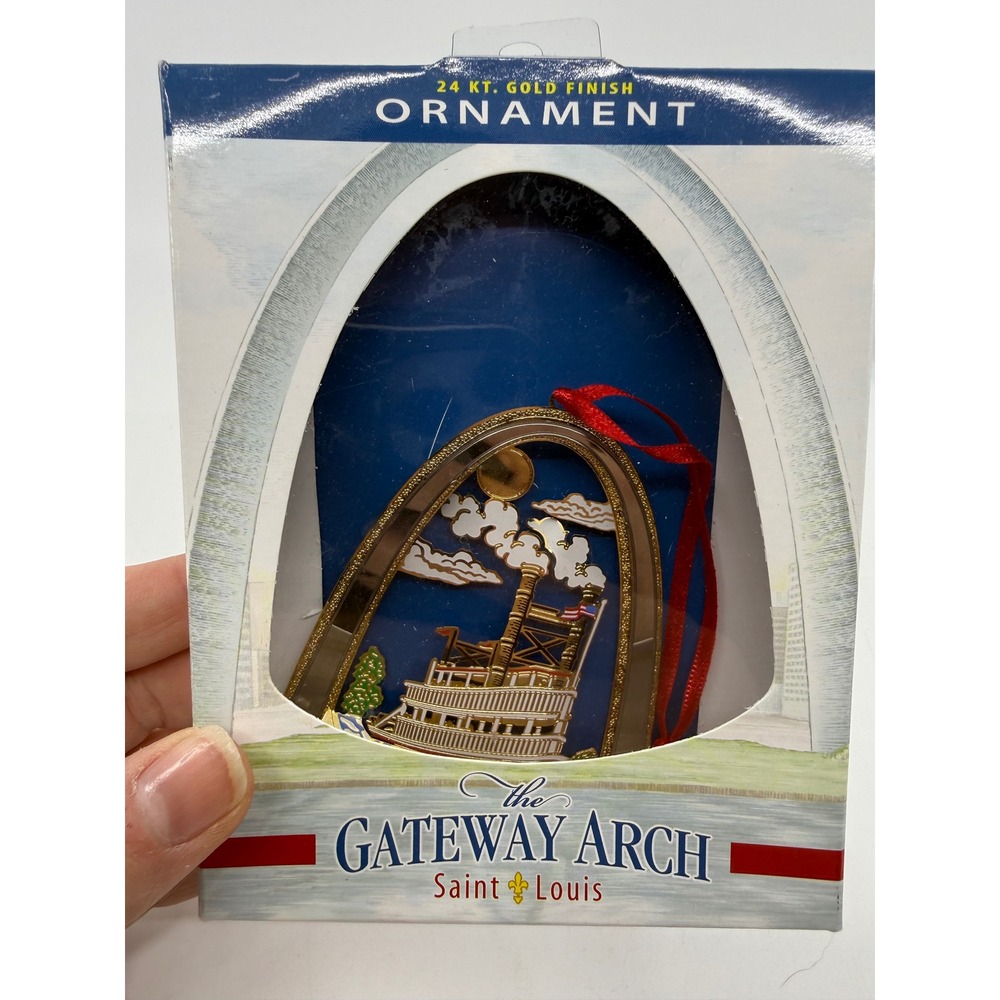 St. Louis Gateway Arch 24kt Gold Finish Riverboat Arch Ornament